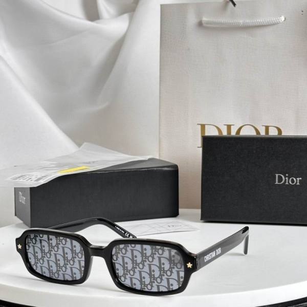 Dior Sunglasses AAA (173)