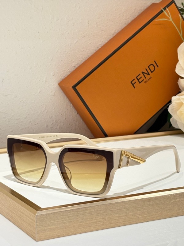 Fendi Sunglasses AAA (213)