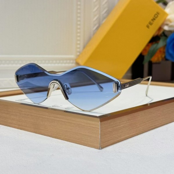 Fendi Sunglasses AAA (280)