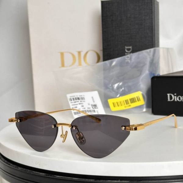Dior Sunglasses AAA (154)