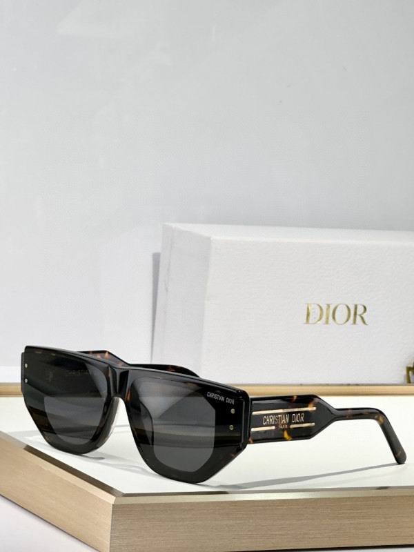 Dior Sunglasses AAA (357)