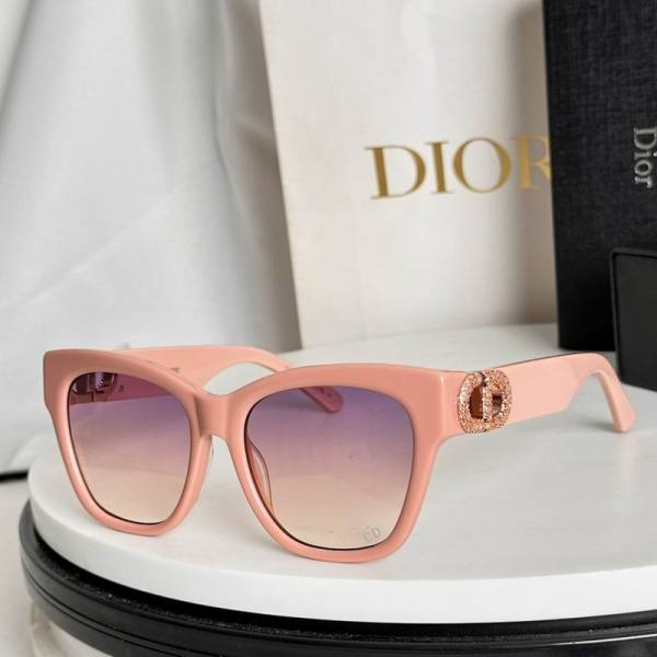Dior Sunglasses AAA (930)