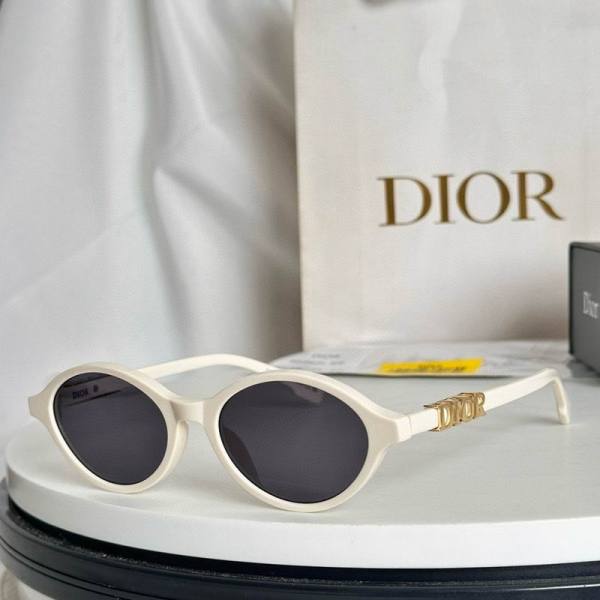 Dior Sunglasses AAA (920)