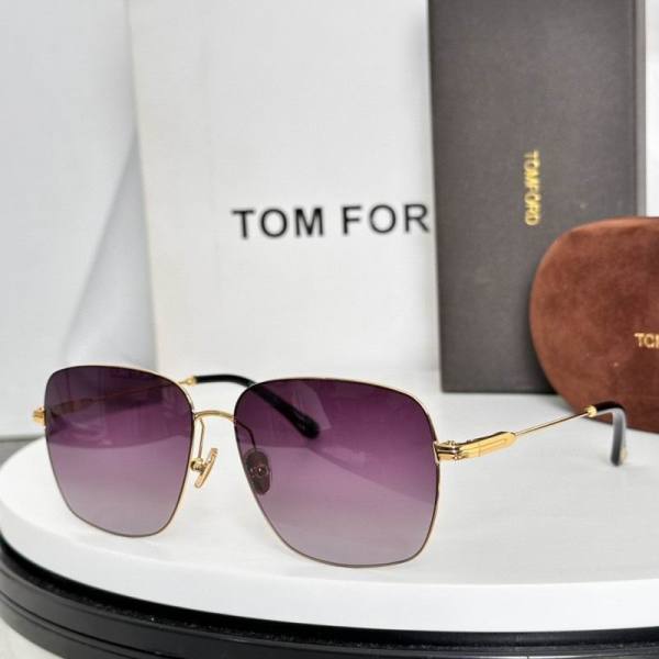 Tom Ford Sunglasses AAA (577)