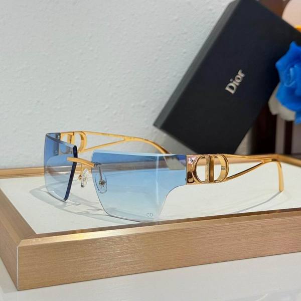 Dior Sunglasses AAA (1116)