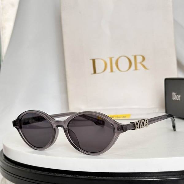 Dior Sunglasses AAA (1010)