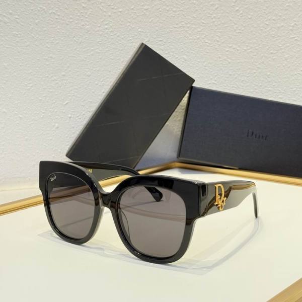 Dior Sunglasses AAA (752)
