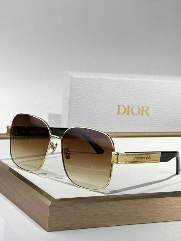 Dior Sunglasses AAA (426)