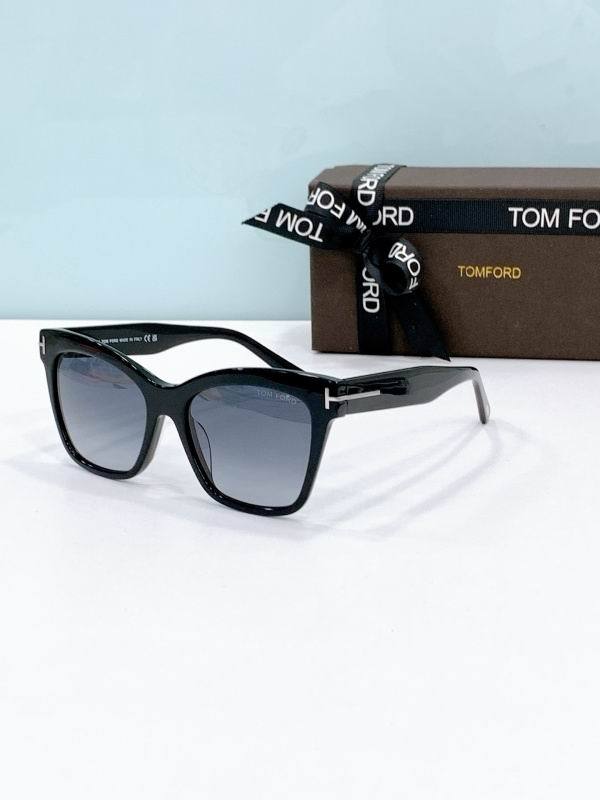 Tom Ford Sunglasses AAA (692)