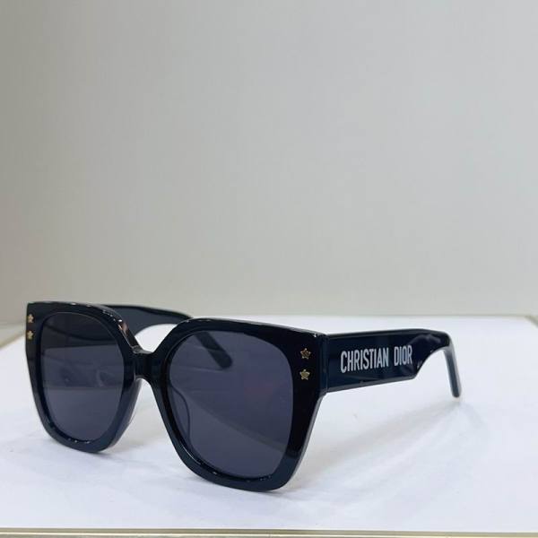 Dior Sunglasses AAA (977)
