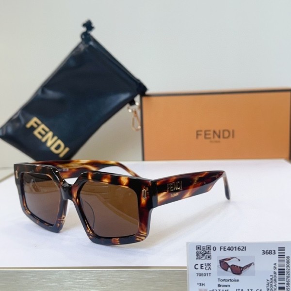 Fendi Sunglasses AAA (110)