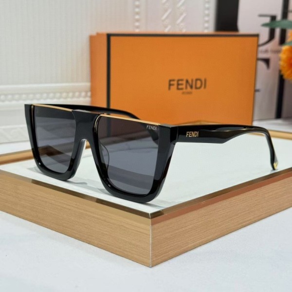 Fendi Sunglasses AAA (324)