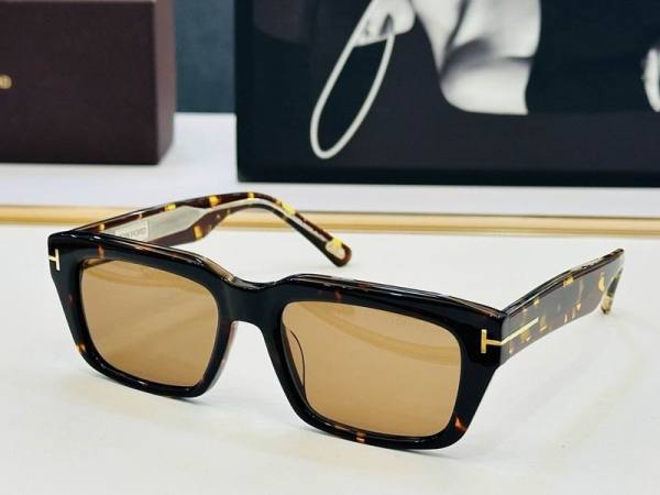 Tom Ford Sunglasses AAA (1230)