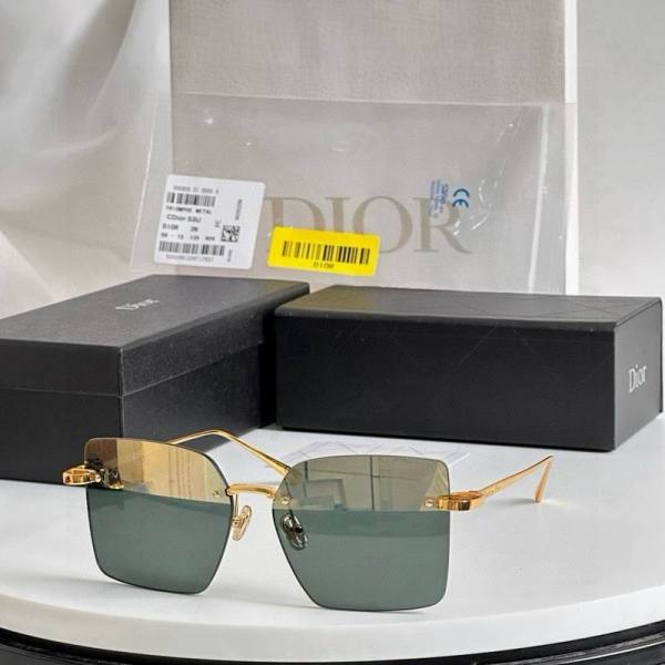 Dior Sunglasses AAA (954)