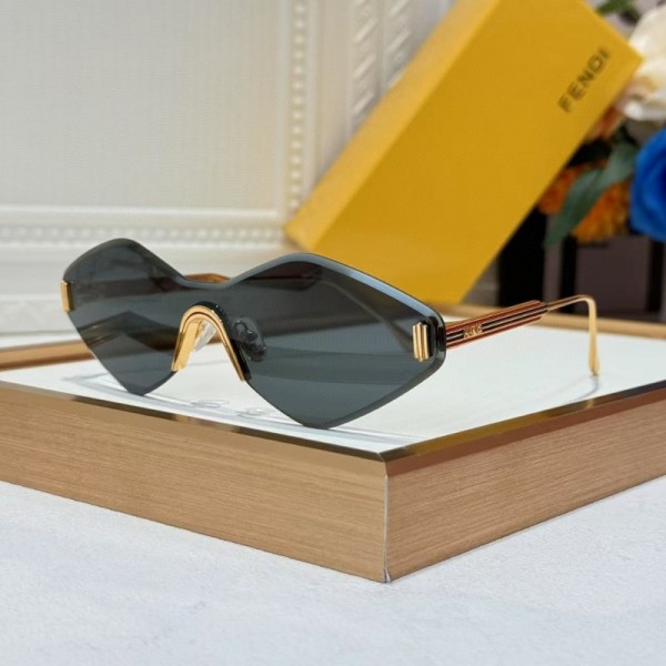 Fendi Sunglasses AAA (277)