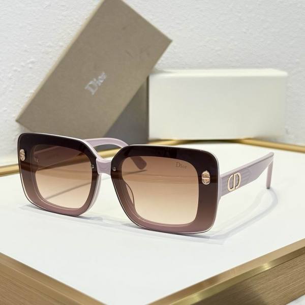 Dior Sunglasses AAA (757)