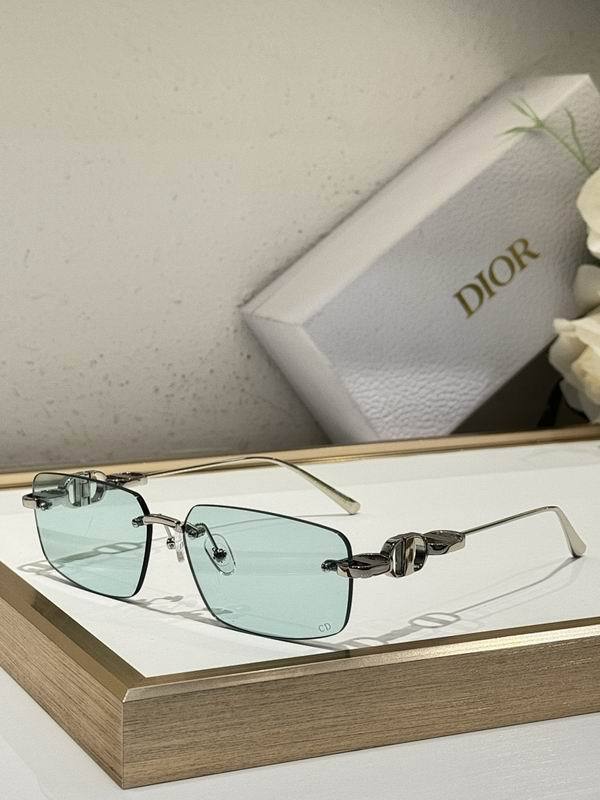 Dior Sunglasses AAA (736)