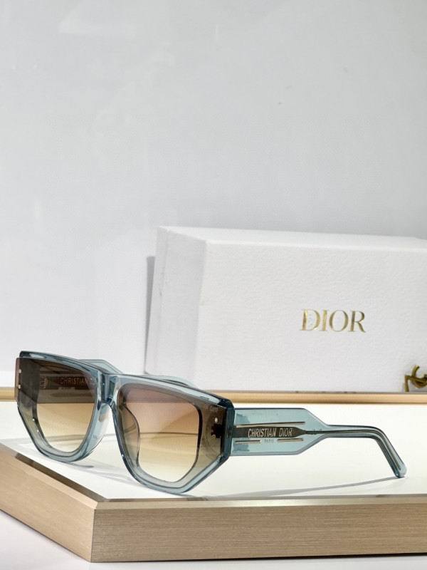 Dior Sunglasses AAA (356)
