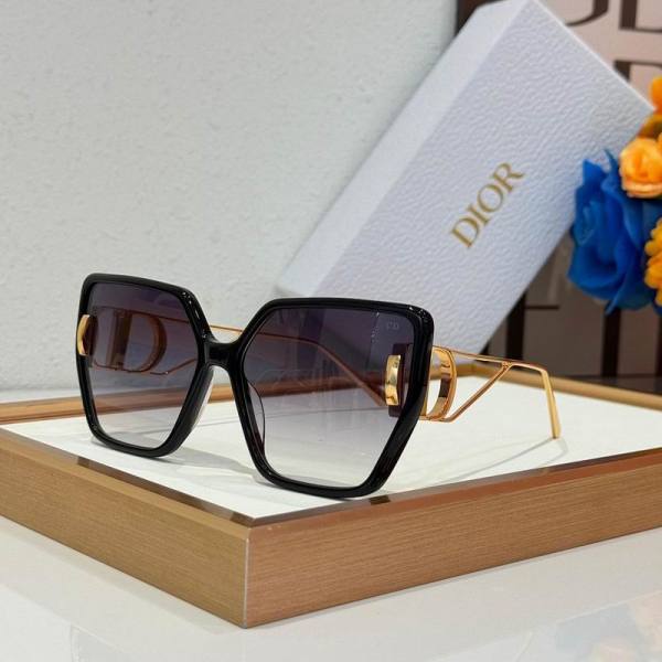 Dior Sunglasses AAA (746)