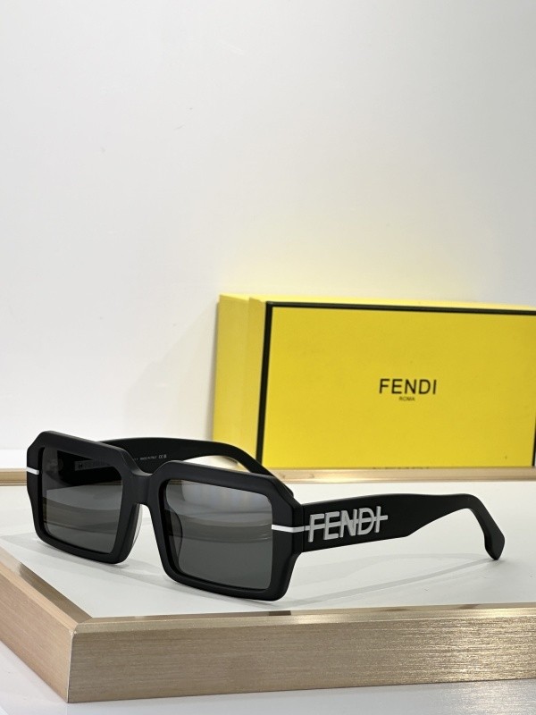 Fendi Sunglasses AAA (470)