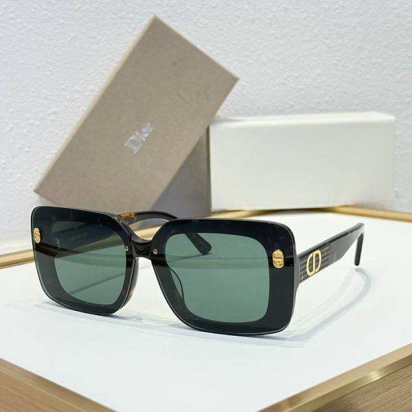 Dior Sunglasses AAA (756)