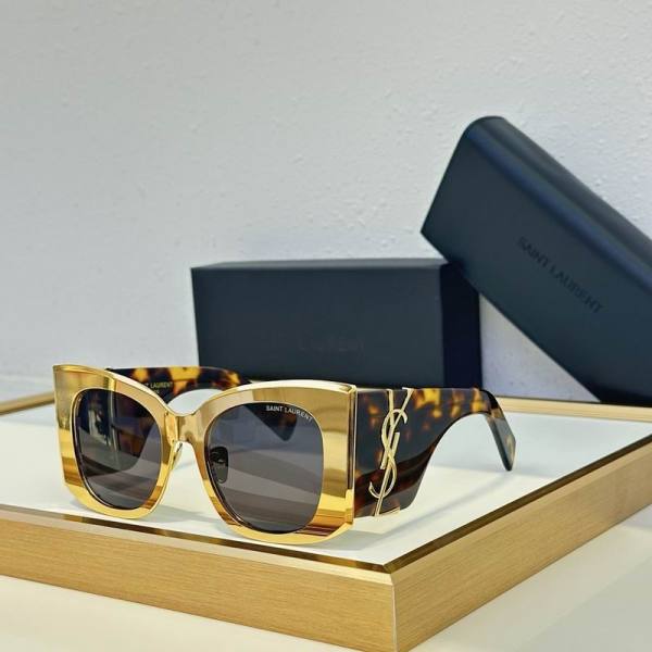 YSL Sunglasses AAA (555)