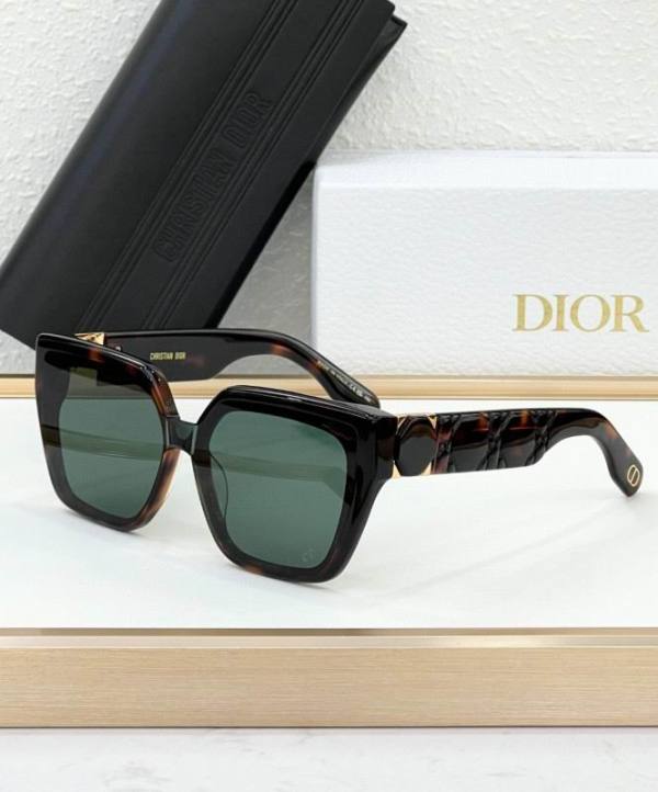 Dior Sunglasses AAA (141)