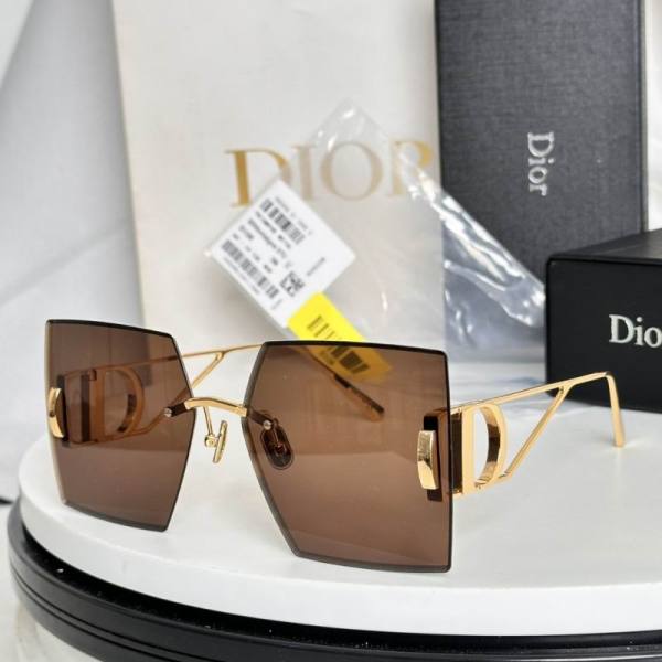 Dior Sunglasses AAA (548)