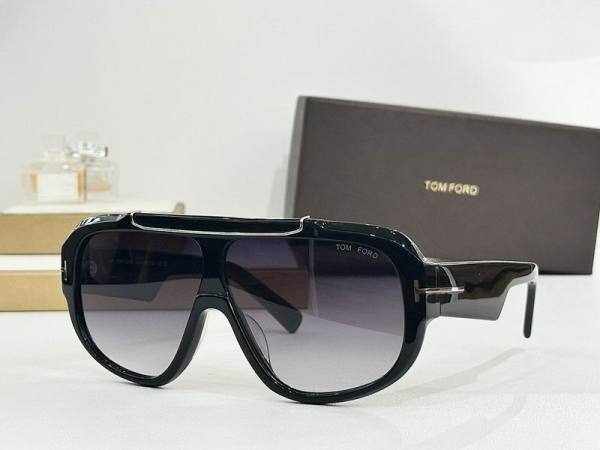 Tom Ford Sunglasses AAA (1133)