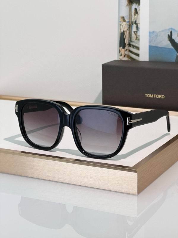 Tom Ford Sunglasses AAA (543)