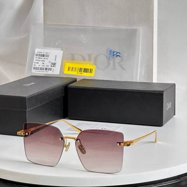 Dior Sunglasses AAA (956)