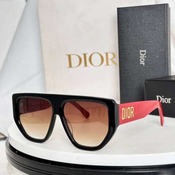 Dior Sunglasses AAA (542)