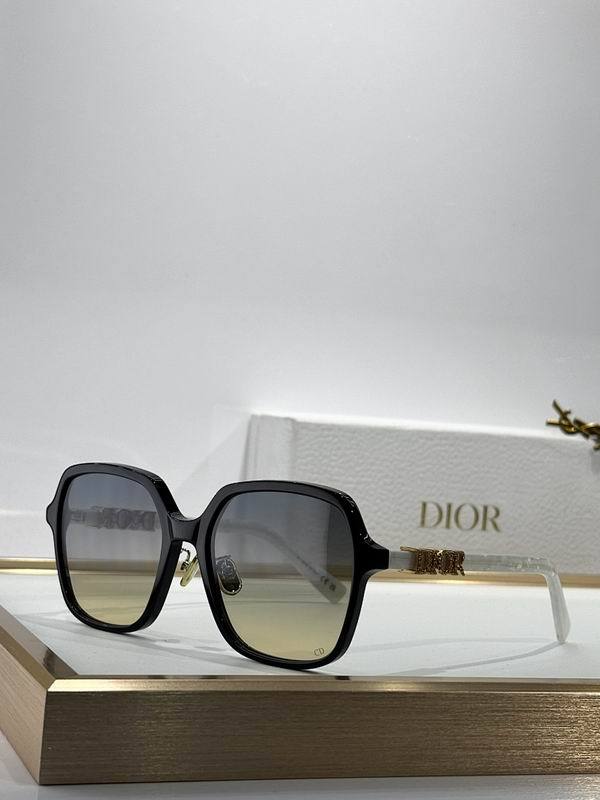 Dior Sunglasses AAA (1082)