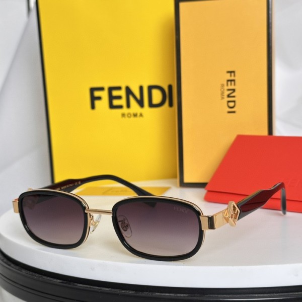 Fendi Sunglasses AAA (92)