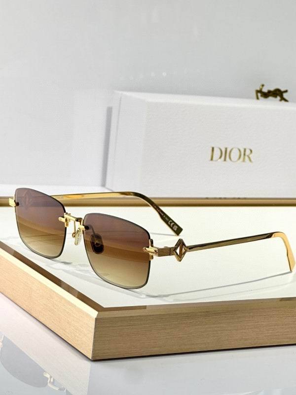 Dior Sunglasses AAA (210)