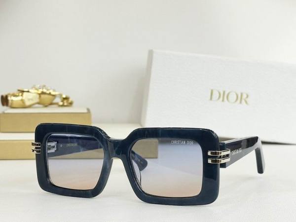 Dior Sunglasses AAA (793)