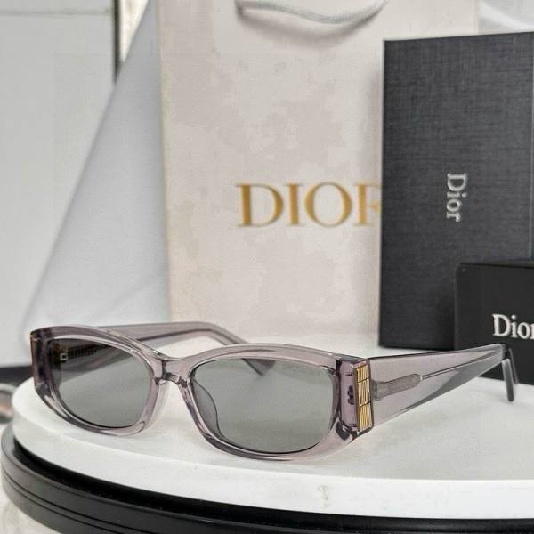 Dior Sunglasses AAA (923)