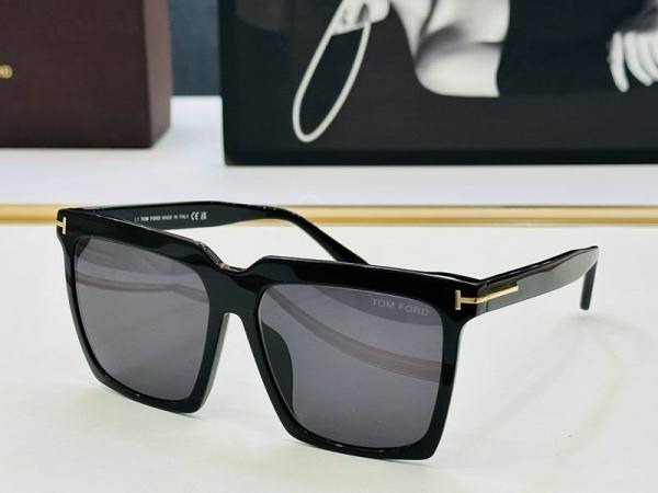 Tom Ford Sunglasses AAA (1235)