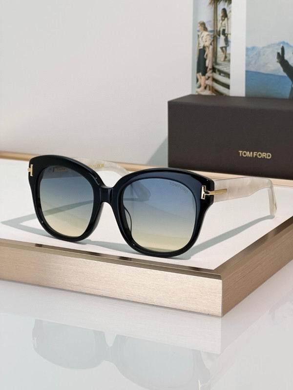 Tom Ford Sunglasses AAA (554)