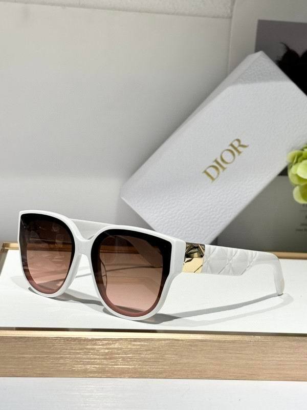 Dior Sunglasses AAA (397)