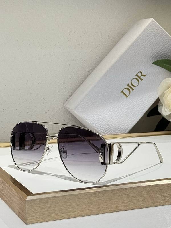 Dior Sunglasses AAA (652)