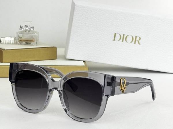 Dior Sunglasses AAA (710)