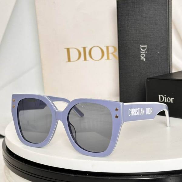 Dior Sunglasses AAA (534)