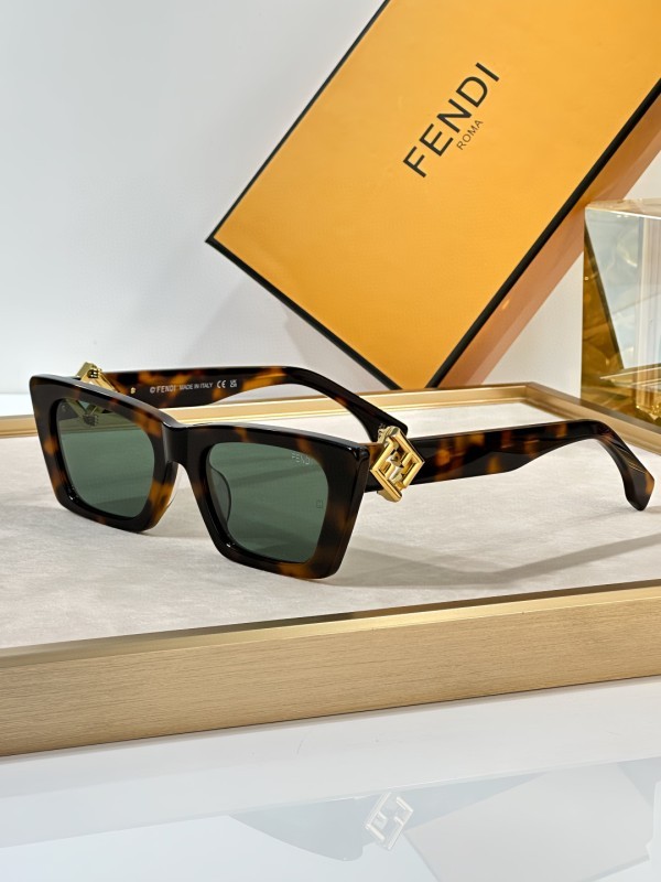 Fendi Sunglasses AAA (9)