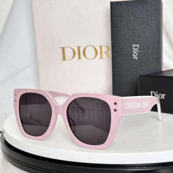 Dior Sunglasses AAA (533)