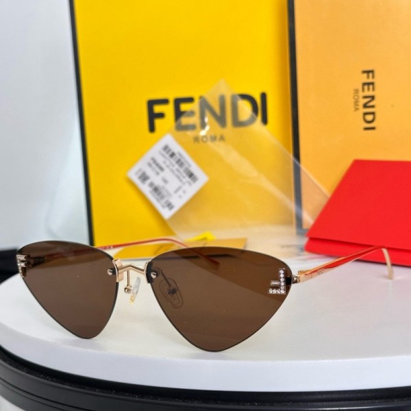 Fendi Sunglasses AAA (384)