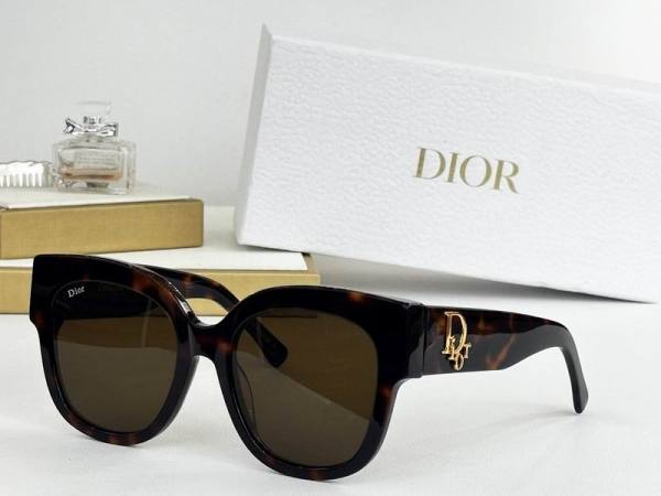 Dior Sunglasses AAA (709)