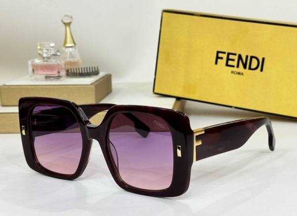 Fendi Sunglasses AAA (554)
