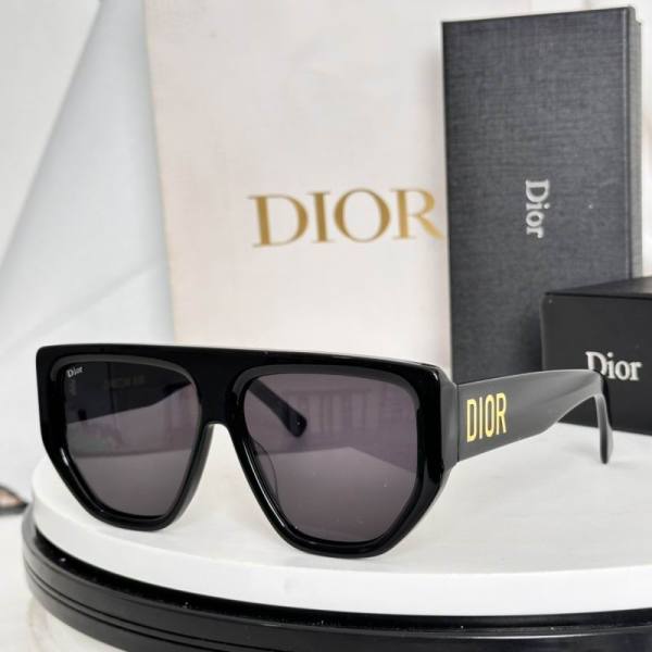 Dior Sunglasses AAA (538)