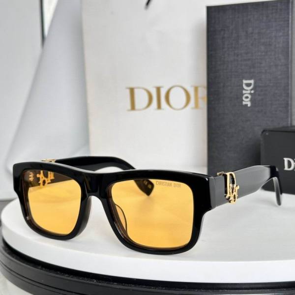 Dior Sunglasses AAA (286)